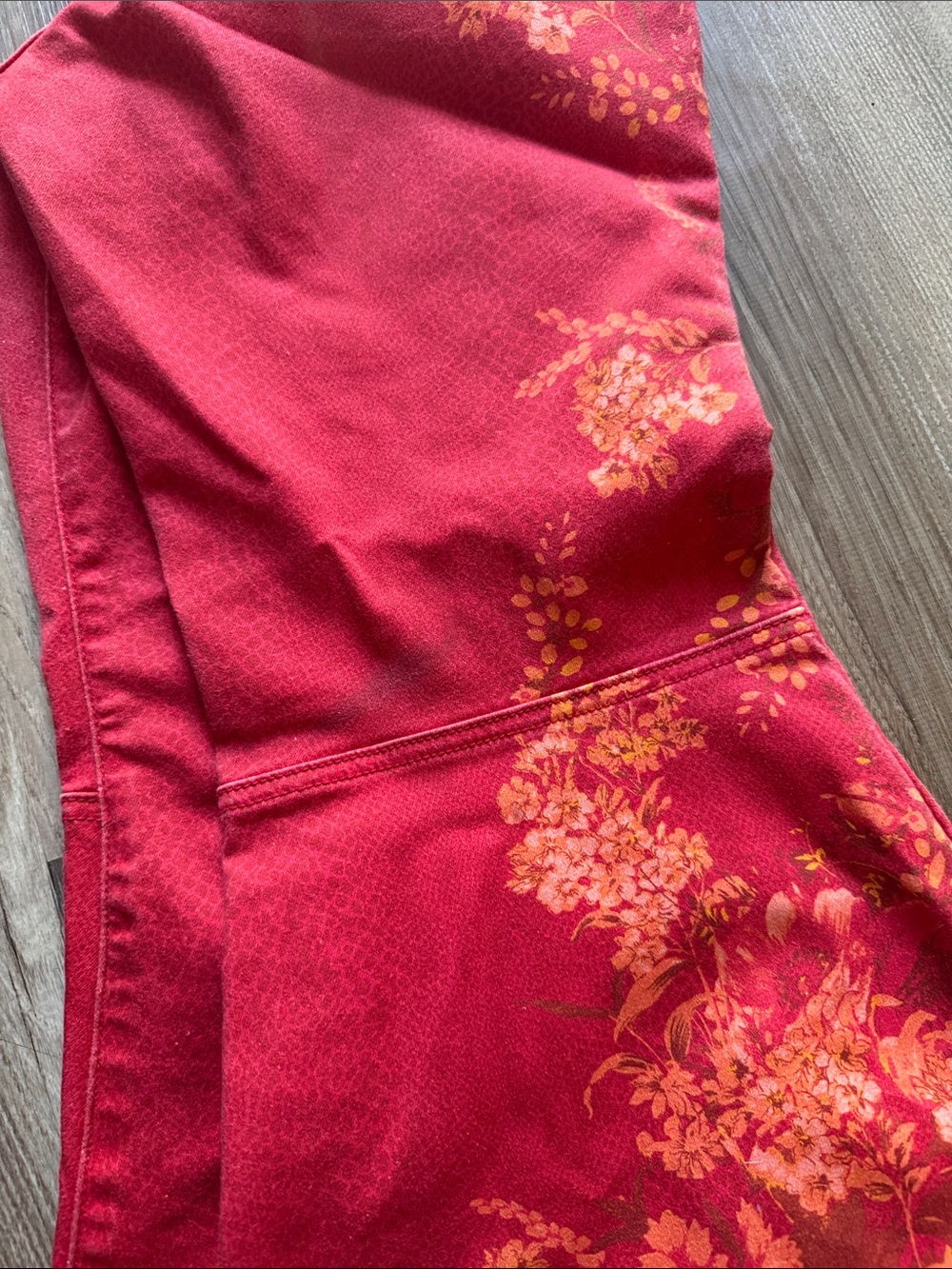 Free people just float flair Red Floral with Frayed Hem - Picture 4 of 4